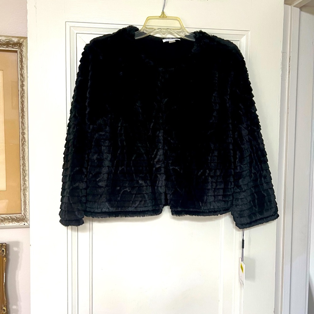 NWT Calvin Klein dresses black faux fur jacket - size Large